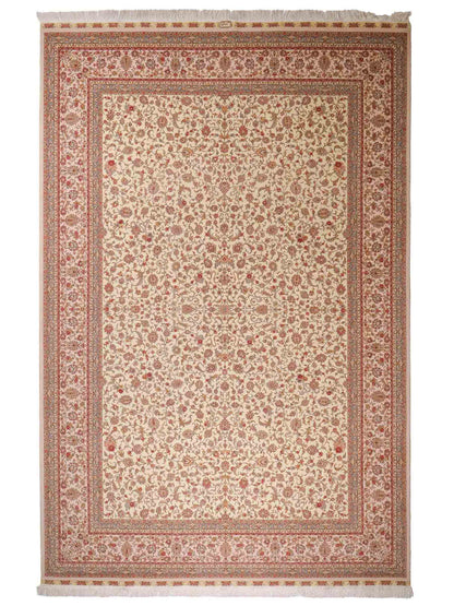 Sehr feiner, handgeknüpfter Khademi Orientteppich mit Täbriz Design aus Wolle mit Seide, creme, weiß, blau. 311x207 cm. Vertrieb durch Jupiter Intl.