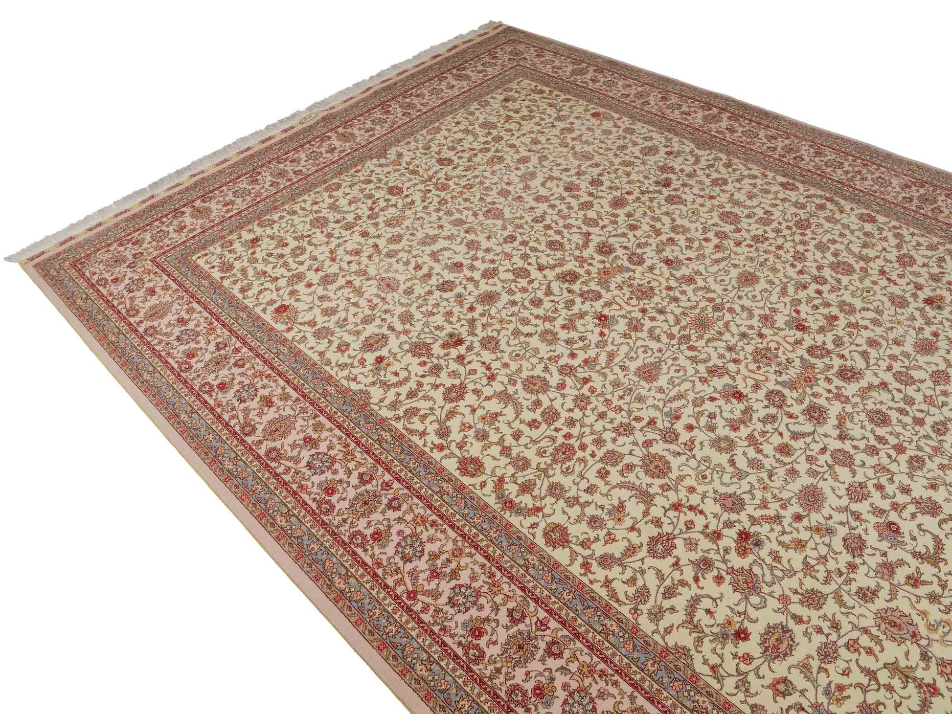 Sehr feiner, handgeknüpfter Khademi Orientteppich mit Täbriz Design aus Wolle mit Seide, creme, weiß, blau. 311x207 cm. Vertrieb durch Jupiter Intl.