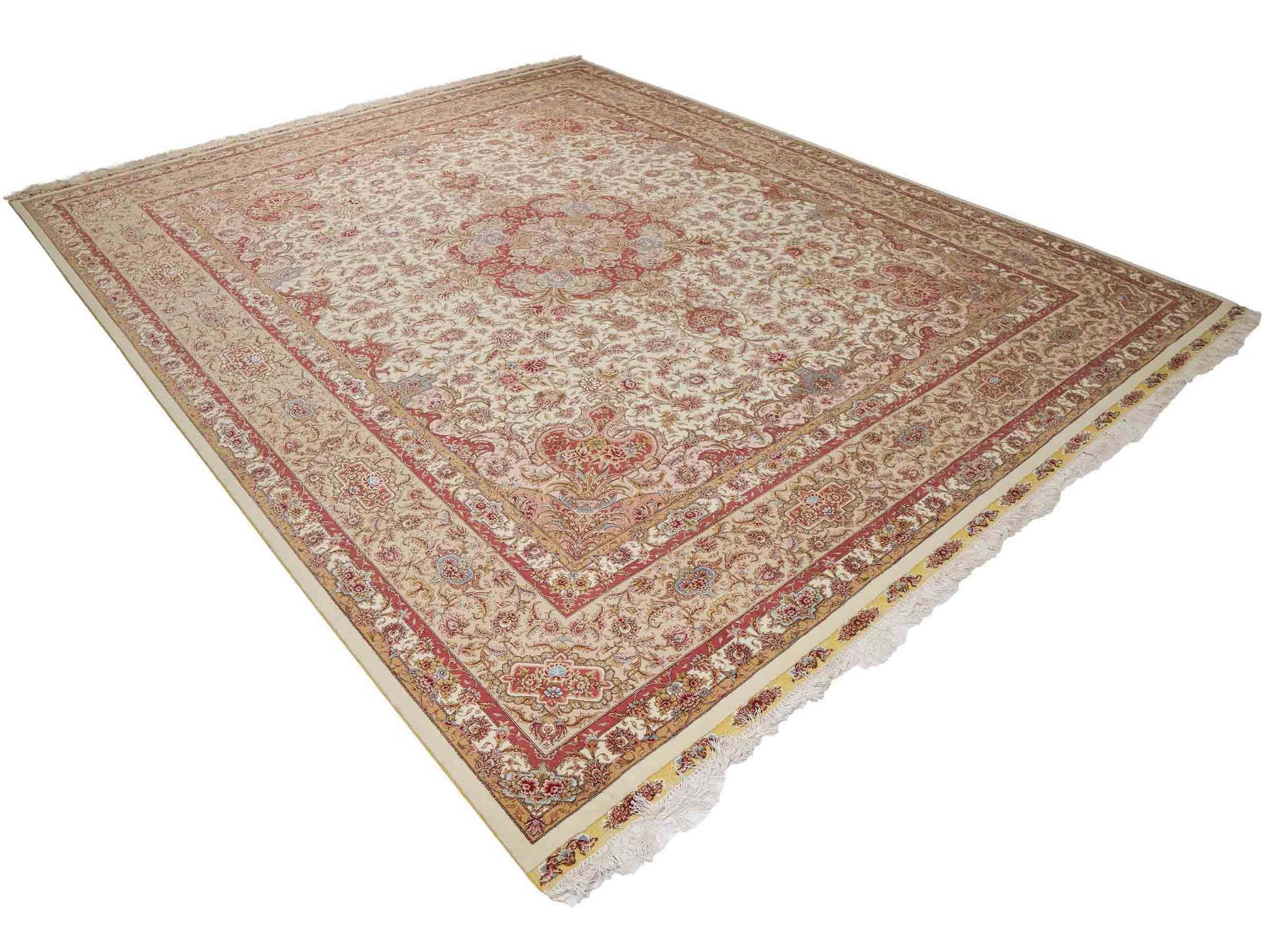 Sehr feiner, handgeknüpfter Khademi Orientteppich mit Täbriz Design aus Wolle mit Seide, creme,  rosa. 312x252 cm. Vertrieb durch Jupiter 