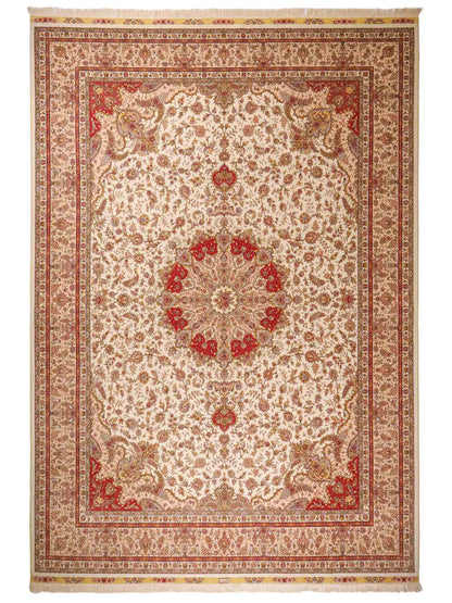 Sehr feiner, handgeknüpfter Khademi Orientteppich mit Täbriz Design aus Wolle mit Seide, creme. 362x257 cm. Vertrieb durch Jupiter Intl.