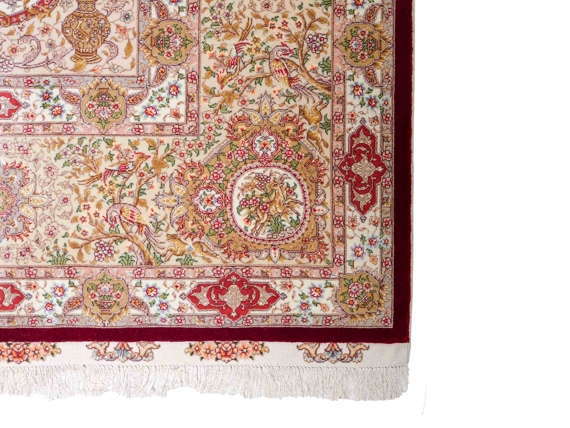 Sehr feiner, handgeknüpfter Khademi Orientteppich mit Täbriz Design aus Wolle mit Seide, rot, creme. 362x276 cm. Vertrieb durch Jupiter Intl.