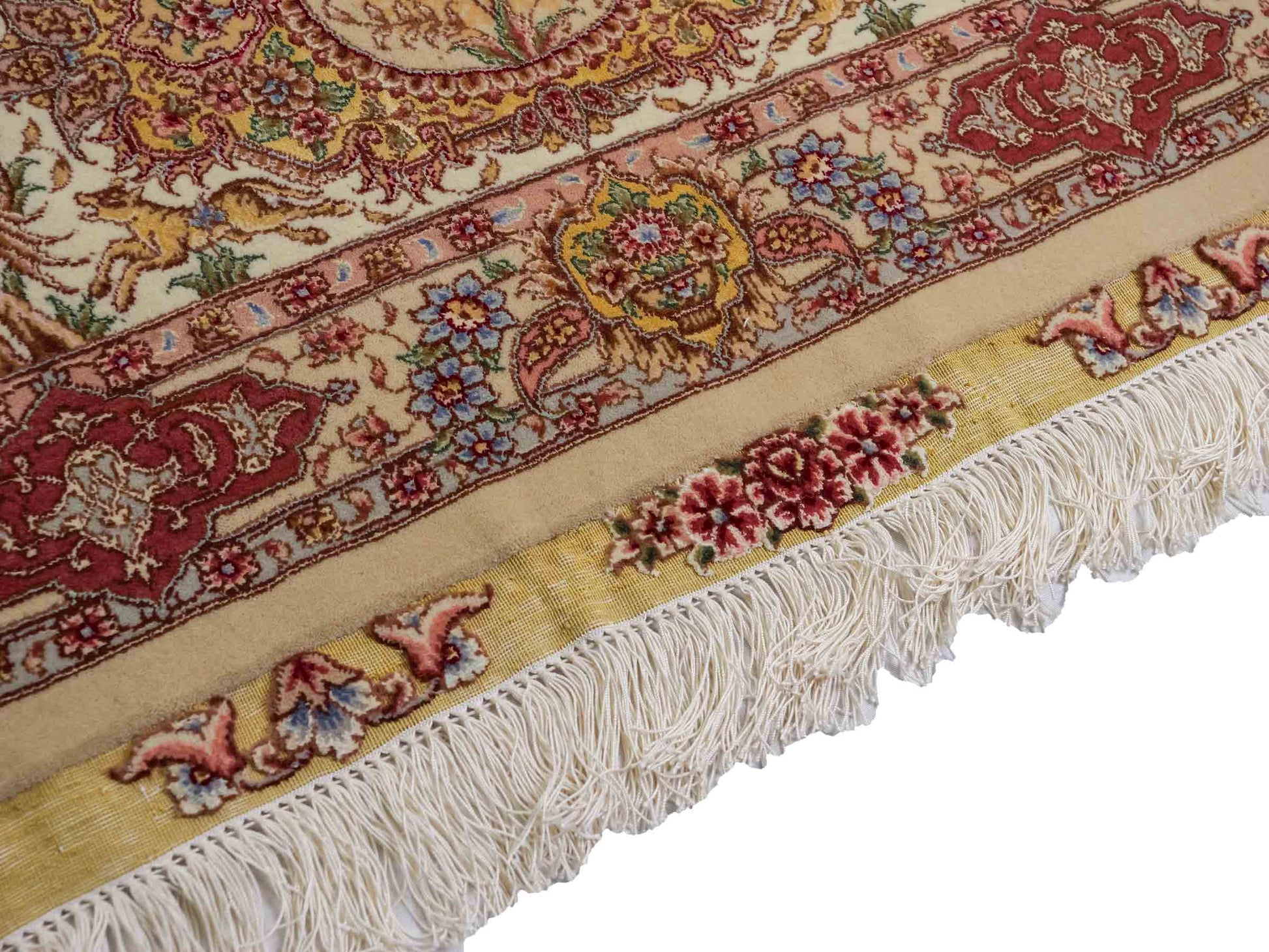 Sehr feiner, handgeknüpfter Khademi Orientteppich mit Täbriz Design aus Wolle mit Seide, creme, grün. 367x275 cm. Verkauf durch Jupiter Intl.