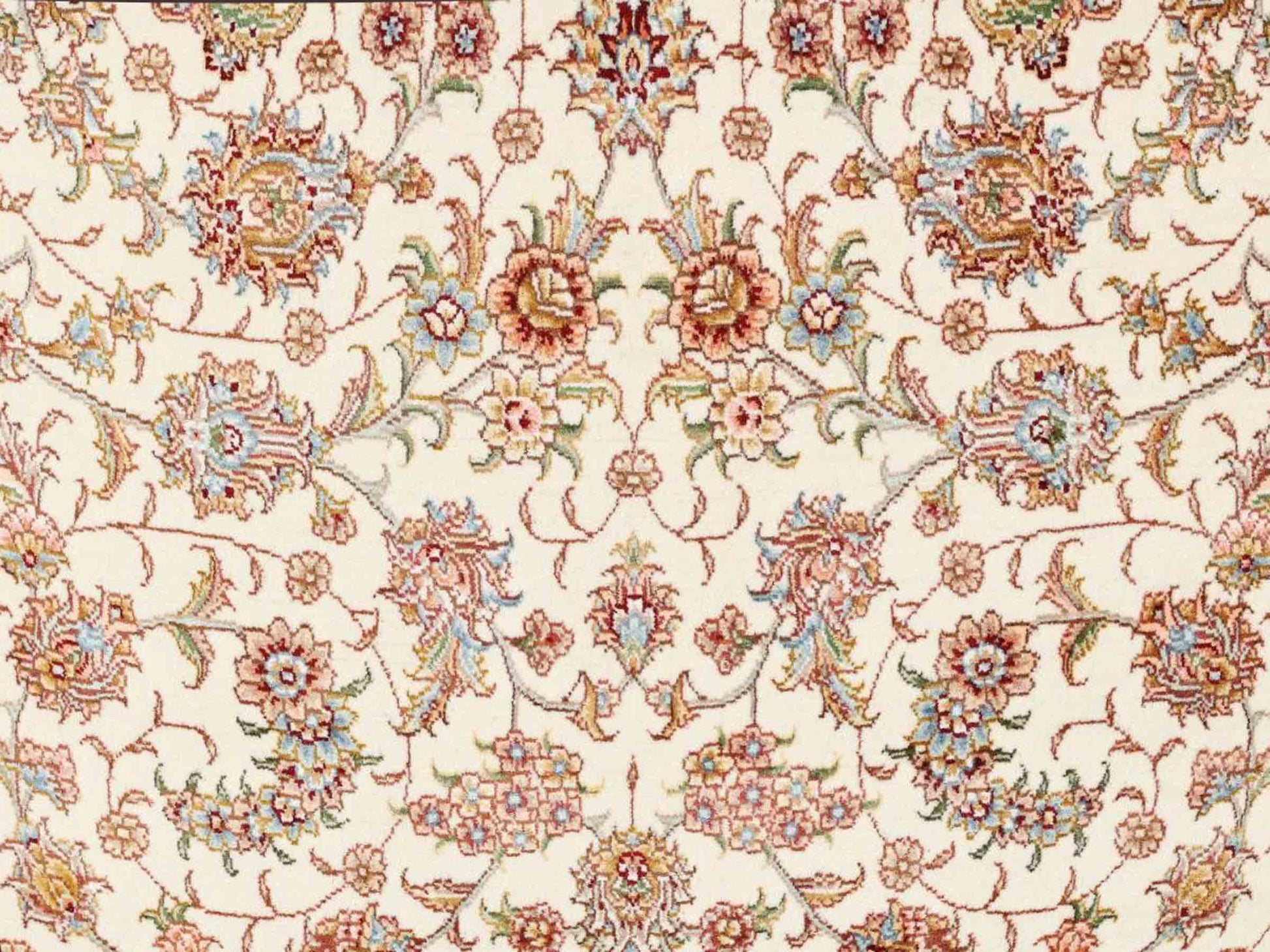 Sehr feiner, handgeknüpfter Khademi Orientteppich mit Täbriz Design aus Wolle mit Seide, creme, blau, orange. 426x305 cm. Vertrieb durch Jupiter Intl.