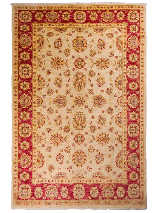 Feiner, handgeknüpfter Ziegler Farahan Chobi Orientteppich aus reiner Wolle mit Allover-Muster von Khademi. Größe: 256 x 173 cm. Farbe: Beige, gold, rot. RB3-315. Ursprung: Afghanistan. Verkauf durch JUPITER Intl.
