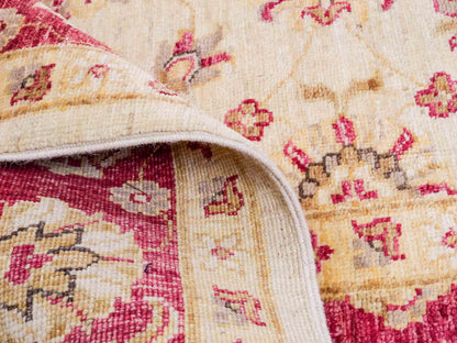 Feiner, handgeknüpfter Ziegler Farahan Chobi Orientteppich aus reiner Wolle mit Allover-Muster von Khademi. Größe: 256 x 173 cm. Farbe: Beige, gold, rot. RB3-315. Ursprung: Afghanistan. Verkauf durch JUPITER Intl.