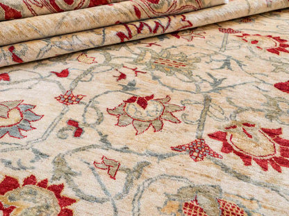 Handgeknüpfter, afghanischer Ziegler Farahan Orientteppich aus Wolle von Khademi. Größe: 257 x 244 cm. Farbe: Beige, rot. Verkauf durch JUPITER Intl.