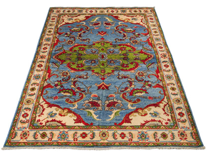 Feiner, handgeknüpfter Ziegler Kazak Chobi Orientteppich aus reiner Wolle mit geometrischem Medaillon-Muster von Khademi. Größe: 189 x 145 cm. Farbe: Blau. RB3-B2725. Ursprung: Afghanistan. Verkauf durch JUPITER Intl.