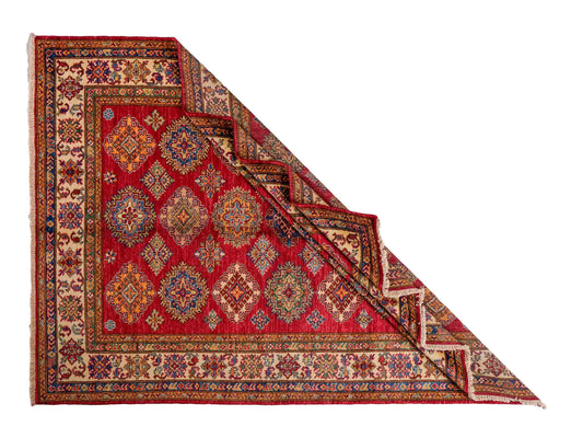 Handgeknüpfter, afghanischer Ziegler Orientteppich aus Wolle von Khademi. Größe: 206 x 148 cm. Farbe: Rot, cremeweiß. Verkauf durch JUPITER Intl.