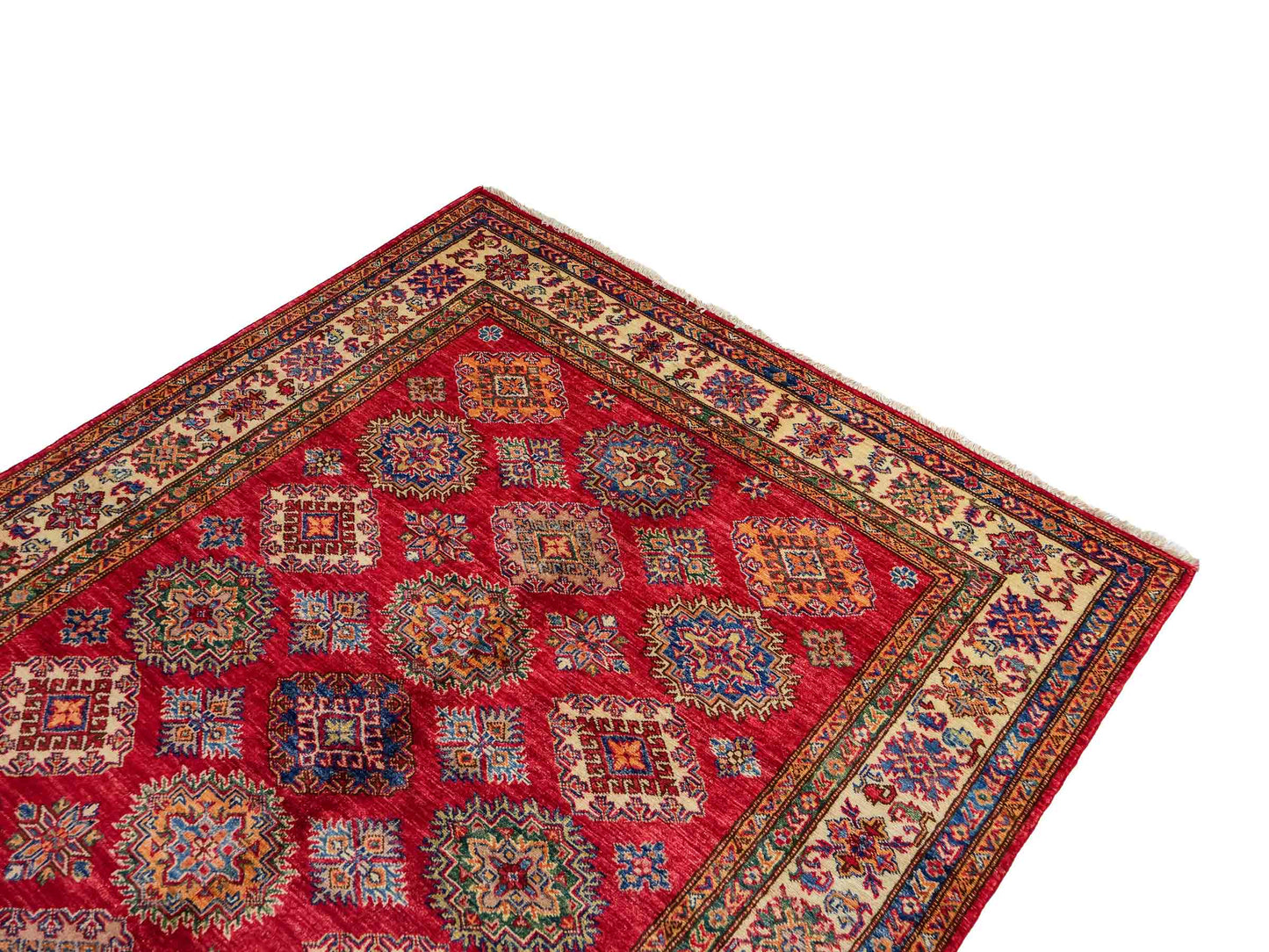 Handgeknüpfter, afghanischer Ziegler Orientteppich aus Wolle von Khademi. Größe: 206 x 148 cm. Farbe: Rot, cremeweiß. Verkauf durch JUPITER Intl.