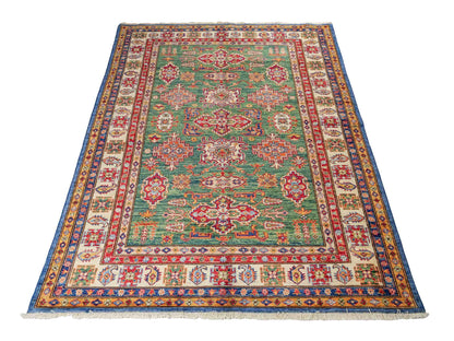 Handgeknüpfter, afghanischer Ziegler Orientteppich aus Wolle von Khademi. Größe: 206 x 150 cm. Farbe: Grün. Verkauf durch JUPITER Intl.