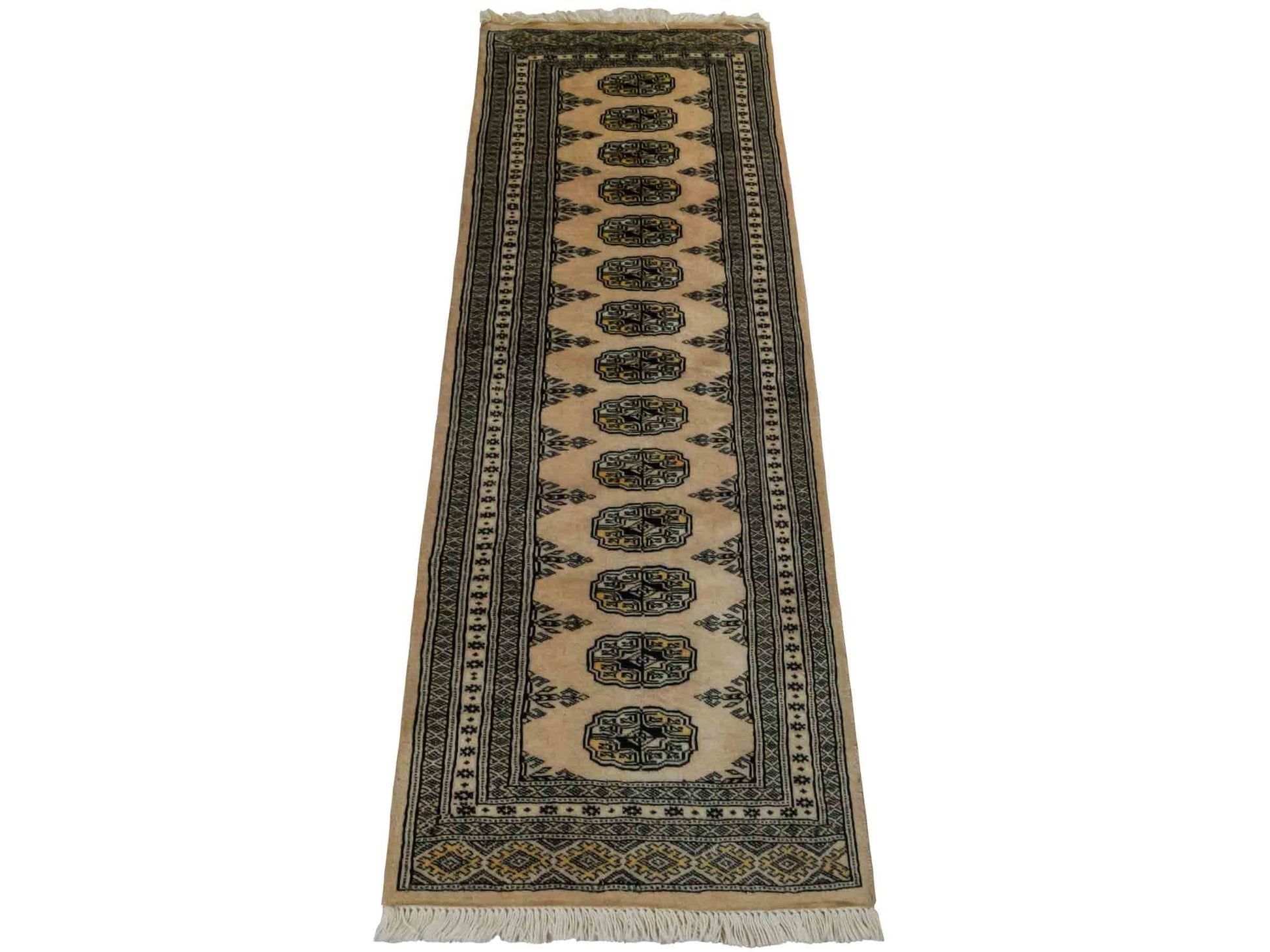 Handgeknüpfter Pakistani Bukhara Läufer-Orientteppich von Khademi aus Wolle, rosa. Klassisches, geometrisches Allover-Design. Traditionell von Hand geknüpft in Pakistan. Größe: 175 cm x 62 cm. Teppichnummer: RB3-1067. Verkauf durch Jupiter Intl.