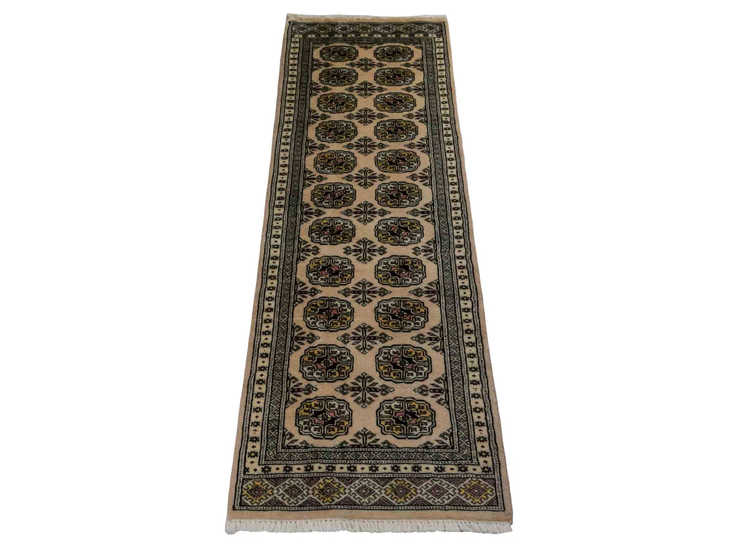 Handgeknüpfter Pakistani Bukhara Läufer-Orientteppich von Khademi aus Wolle, rosa. Klassisches, geometrisches Allover-Design. Traditionell von Hand geknüpft in Pakistan. Größe: 181 cm x 62 cm. Teppichnummer: RB3-1068. Verkauf durch Jupiter Intl.
