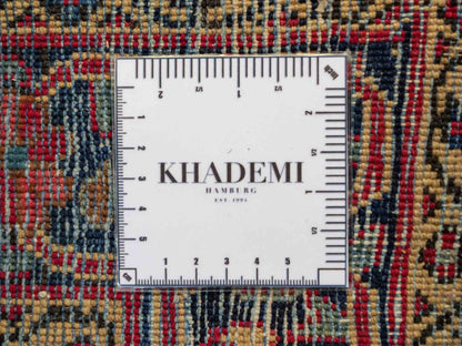 Feiner, handgeknüpfter, antiker Sarough Perserteppich aus Wolle von Khademi. Farbe: Rot. Größe: 207 x 137 cm. Vertrieb durch JUPITER Intl.