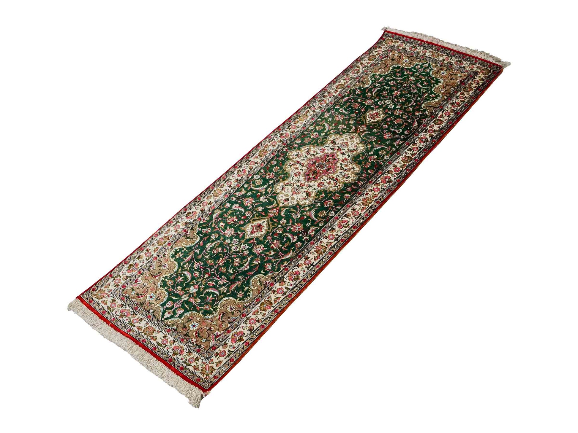 Sehr feiner, handgeknüpfter Ghom Läufer-Seidenteppich aus Persien, grün. Größe: 148 cm x 48 cm. KB4-1314. Verkauf durch Jupiter Intl.