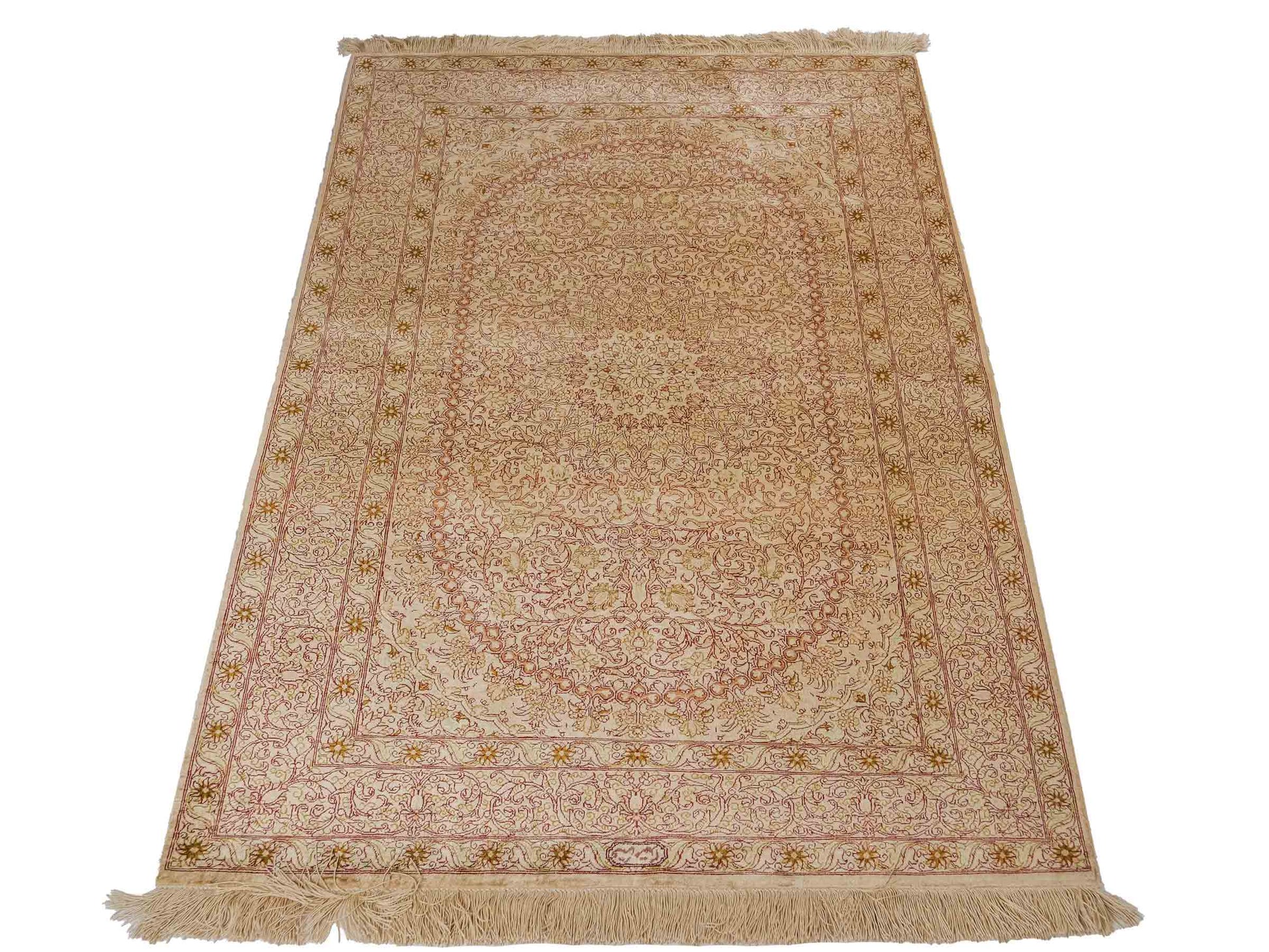 Sehr feiner, handgeknüpfter, persischer Ghom Perserteppich von Khademi aus reiner Seide. Größe 150 x 100 cm. Farbe: Gold, beige, creme. Verkauf durch JUPITER Intl.