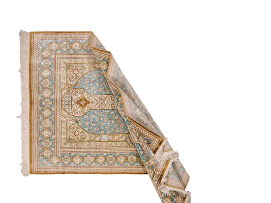 Sehr feiner, handgeknüpfter Khademi Ghom Perserteppich aus Seide, braun, blau. 148x98 cm. Vertrieb durch Jupiter Intl.