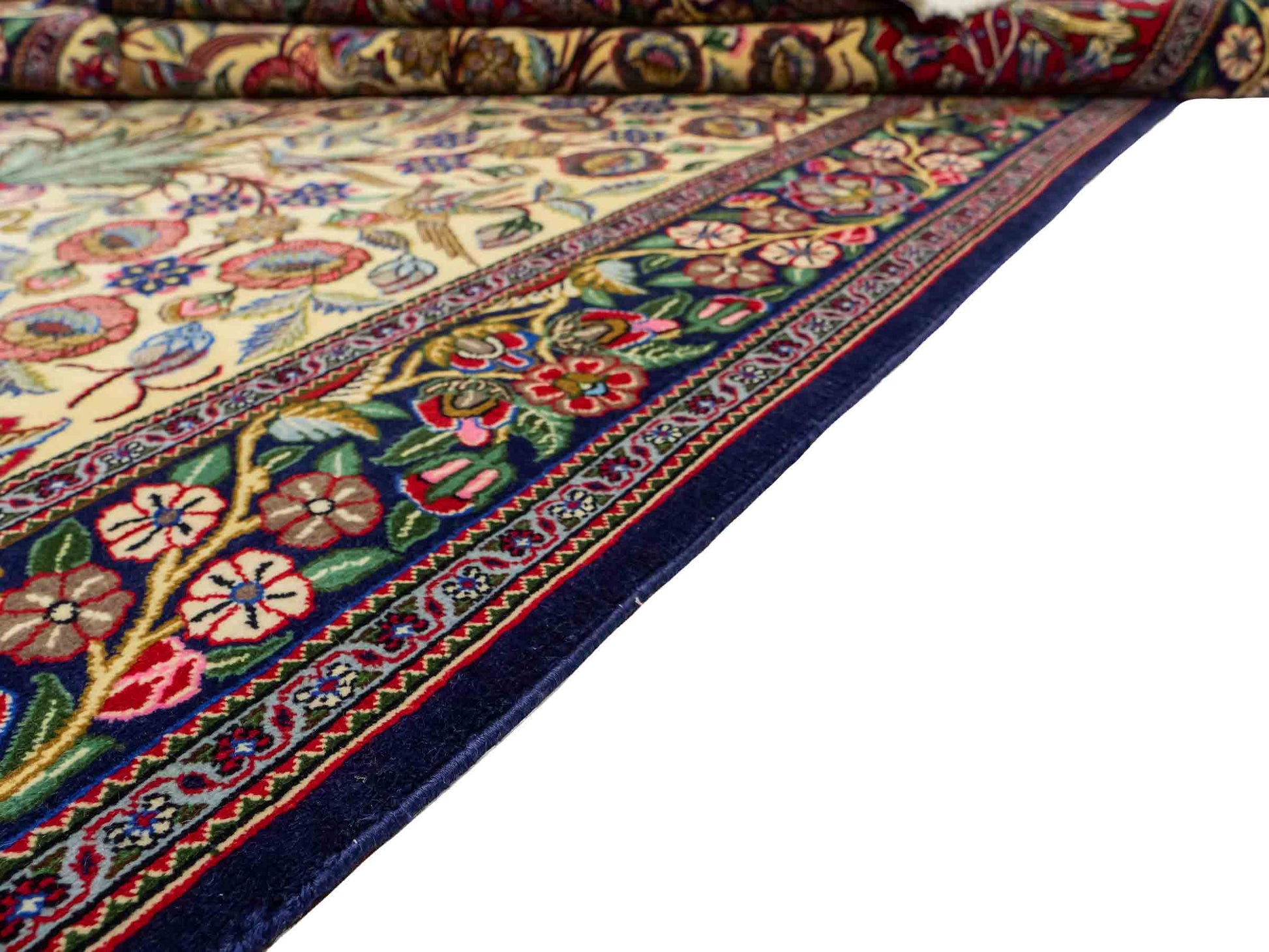 Feiner, handgeknüpfter Ghom Perserteppich aus Wolle von Khademi, creme, blau. 205x139 cm. Verkauf durch Jupiter Intl.