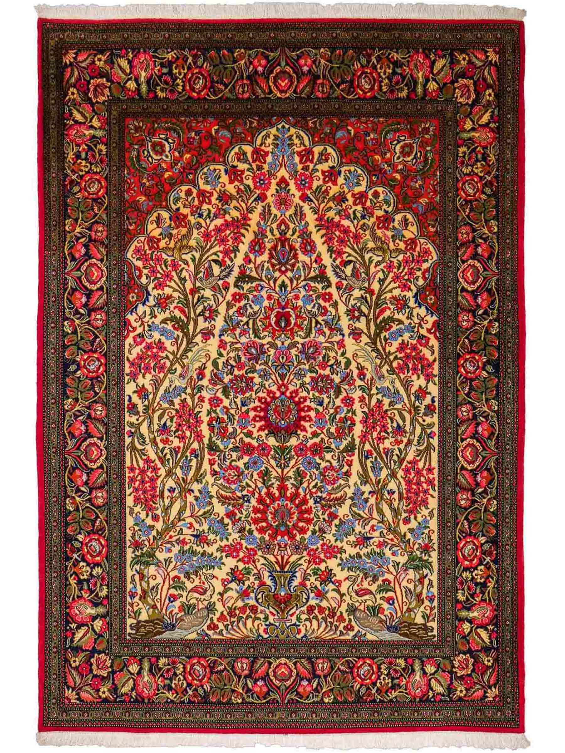Feiner, handgeknüpfter Ghom Perserteppich aus Wolle von Khademi, creme, rot. 226x141 cm. Verkauf durch Jupiter Intl.