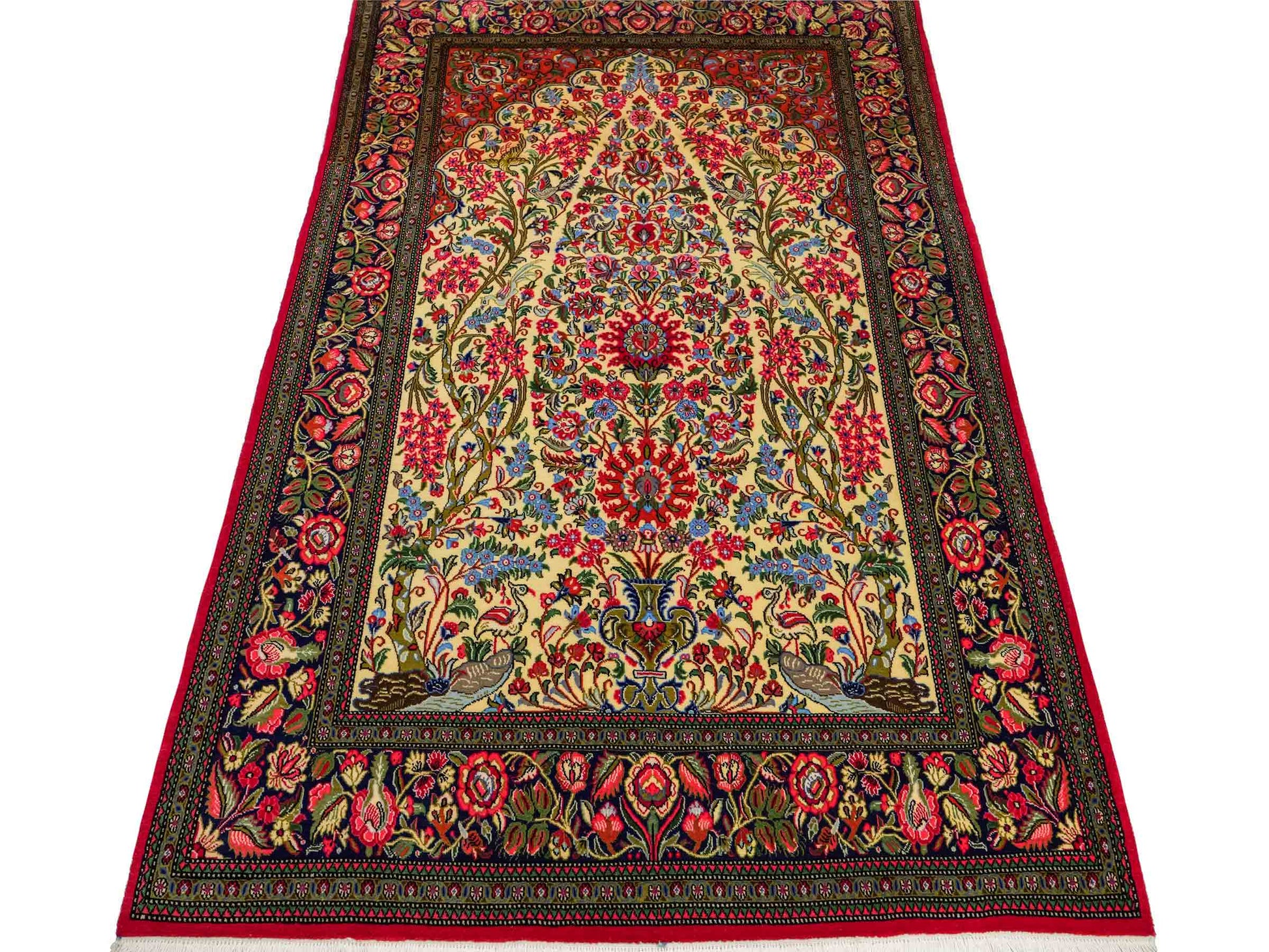 Feiner, handgeknüpfter Ghom Perserteppich aus Wolle von Khademi, creme, rot. 226x141 cm. Verkauf durch Jupiter Intl.