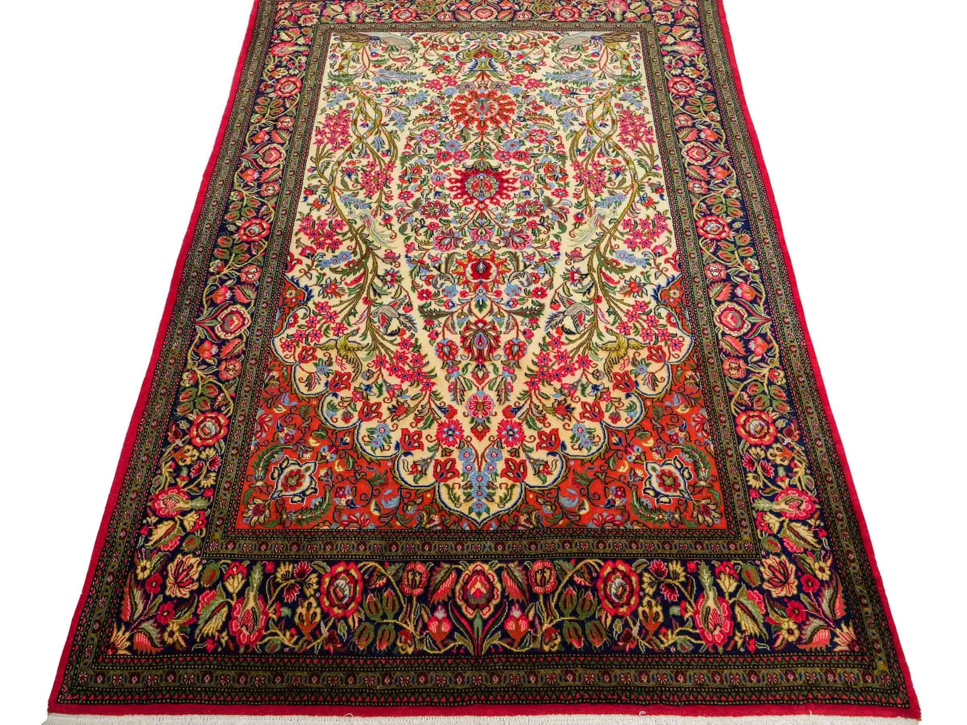 Feiner, handgeknüpfter Ghom Perserteppich aus Wolle von Khademi, creme, rot. 226x141 cm. Verkauf durch Jupiter Intl.