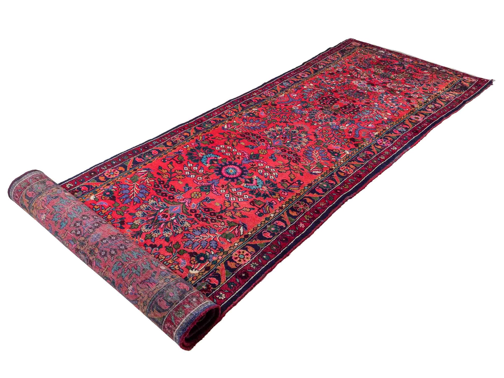 Feiner, handgeknüpfter persischer Hamedan Dorfteppich aus Wolle von Khademi, rot, blau. 4,00 x 1,04 m. Vertrieb durch JUPITER Intl.