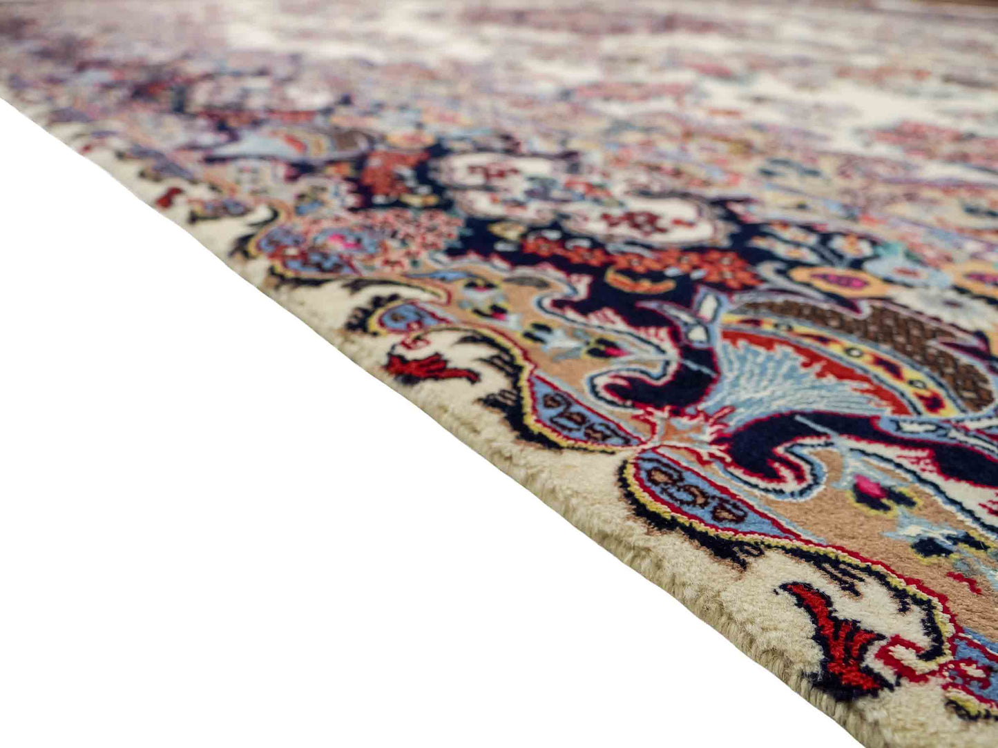 Sehr feiner, handgeküpfter Mashhad Perserteppich mit Joshegan Design aus Wolle von Khademi, weiß, creme, blau. 357x248 cm. Verkauf durch Jupiter Intl.