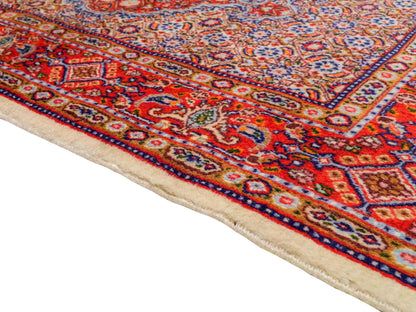 Feiner, handgeknüpfter Moud Perserteppich aus reiner Wolle mit Medaillon von Khademi. Größe: 121 x 81 cm. Farbe: Rot, creme. RB3-12. Ursprung: Iran / Persien. Verkauf durch JUPITER Intl.