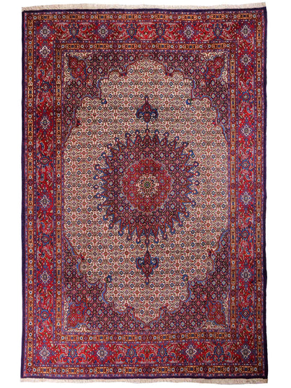 Feiner, hangeknüpfter Moud Perserteppich aus Wolle von Khademi. Größe: 284 x 198 cm. Farbe: Rot, blau, creme. Verkauf durch JUPITER Intl.