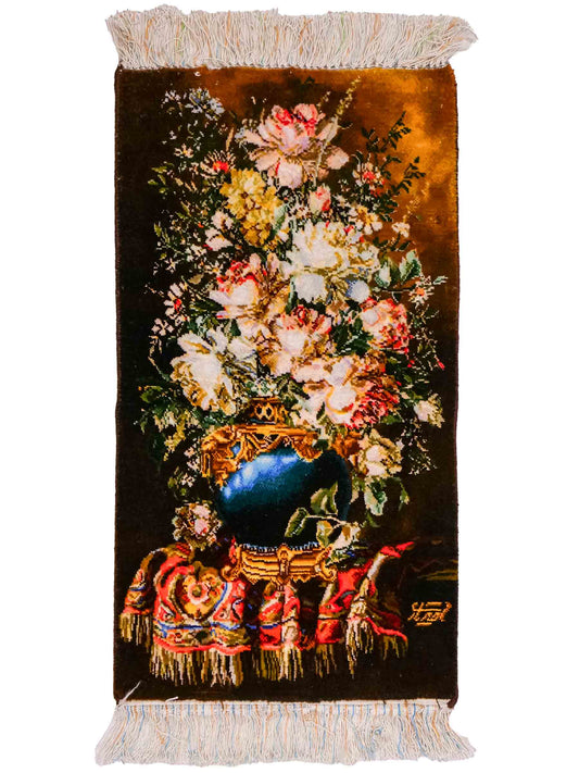 Sehr feiner, handgeknüpfter Täbriz Art 50 Raj Perserteppich aus Wolle mit Seide von Khademi. Farbe: Bunt. Größe: 67 x 37 cm. Vertrieb durch JUPITER Intl.