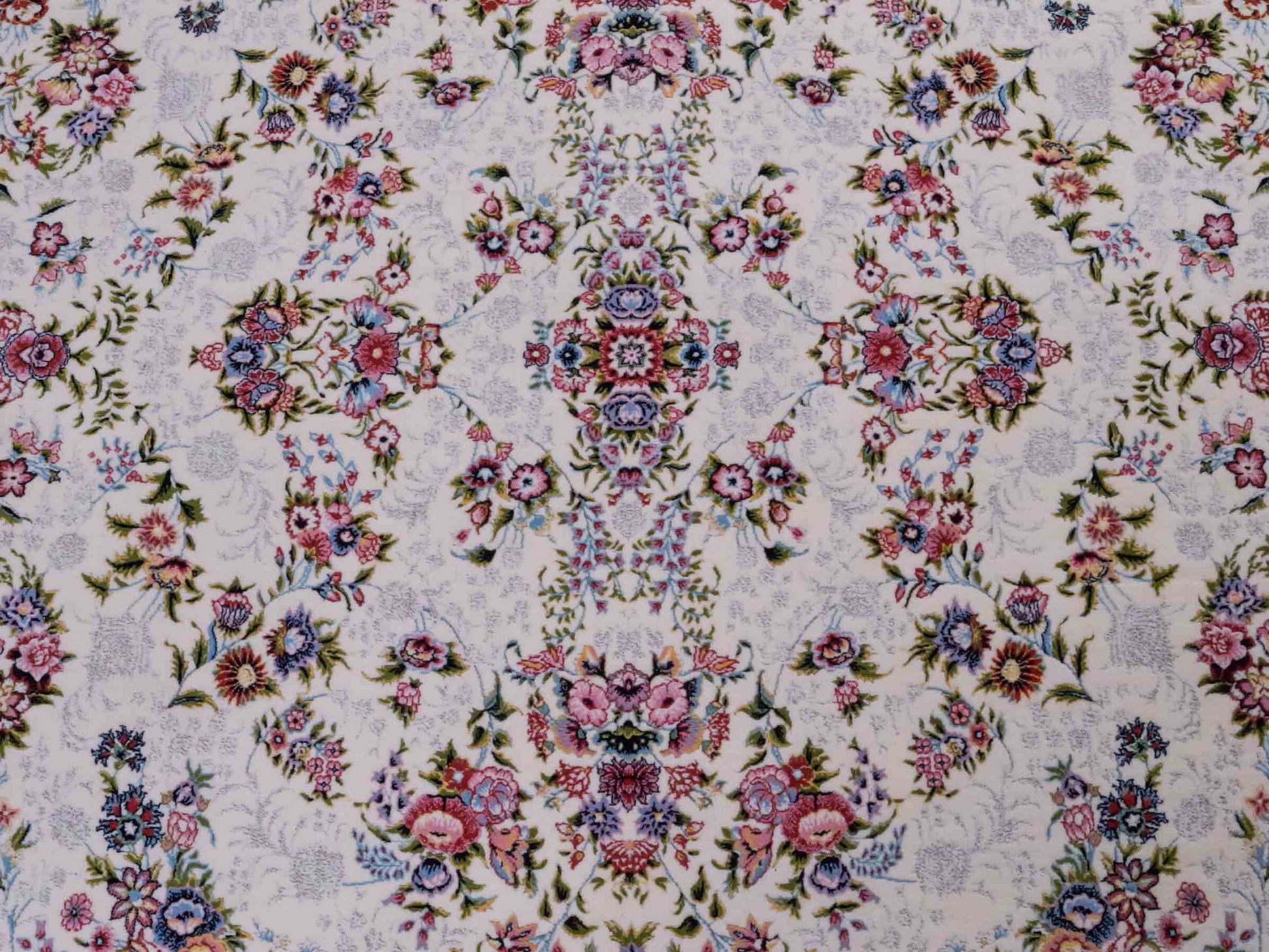Persischer Maschinenteppich von Khademi aus Acryl, rund, creme, Allover-Täbriz-Design, Größe: 150 x 150 cm. Made in Iran. Teppichnummer: KB4-1838. Verkauf durch Jupiter Intl.