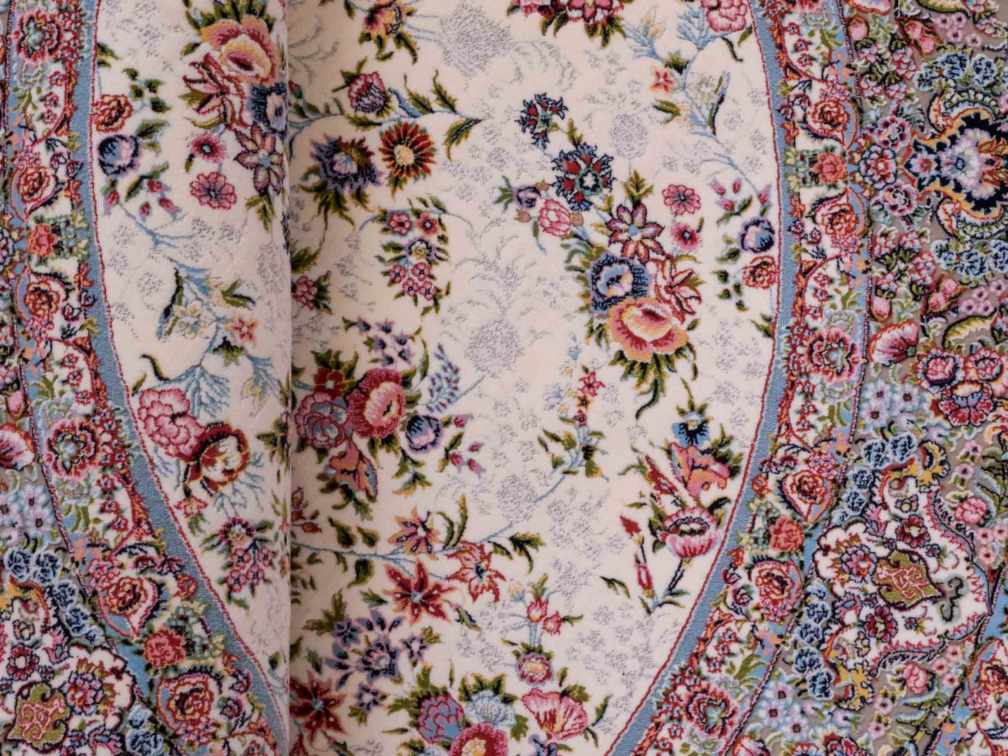Persischer Maschinenteppich von Khademi aus Acryl, rund, creme, Allover-Täbriz-Design, Größe: 150 x 150 cm. Made in Iran. Teppichnummer: KB4-1838. Verkauf durch Jupiter Intl.