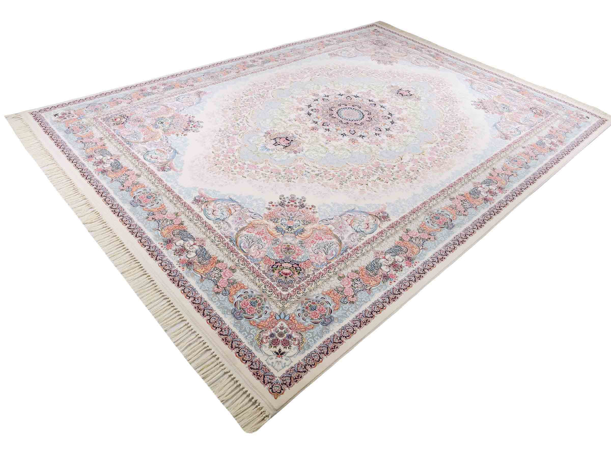 Persischer Maschinenteppich von Khademi aus Acryl, cremeweiß, mit Medaillon, Täbriz-Design, Größe: 350 x 250 cm. Made in Iran. Teppichnummer: KB4-1839. Verkauf durch Jupiter Intl.