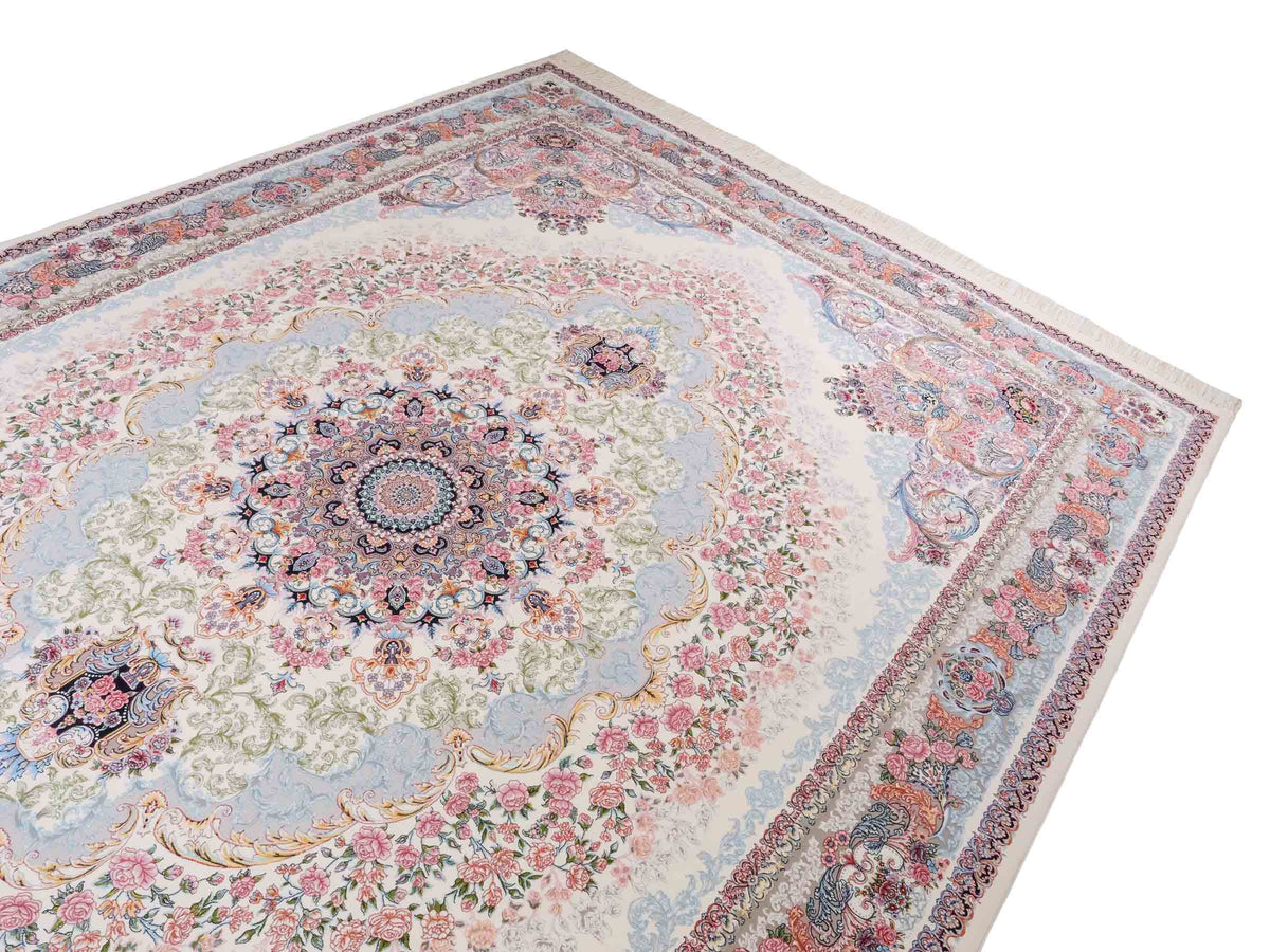 Persischer Maschinenteppich von Khademi aus Acryl, cremeweiß, mit Medaillon, Täbriz-Design, Größe: 350 x 250 cm. Made in Iran. Teppichnummer: KB4-1839. Verkauf durch Jupiter Intl.