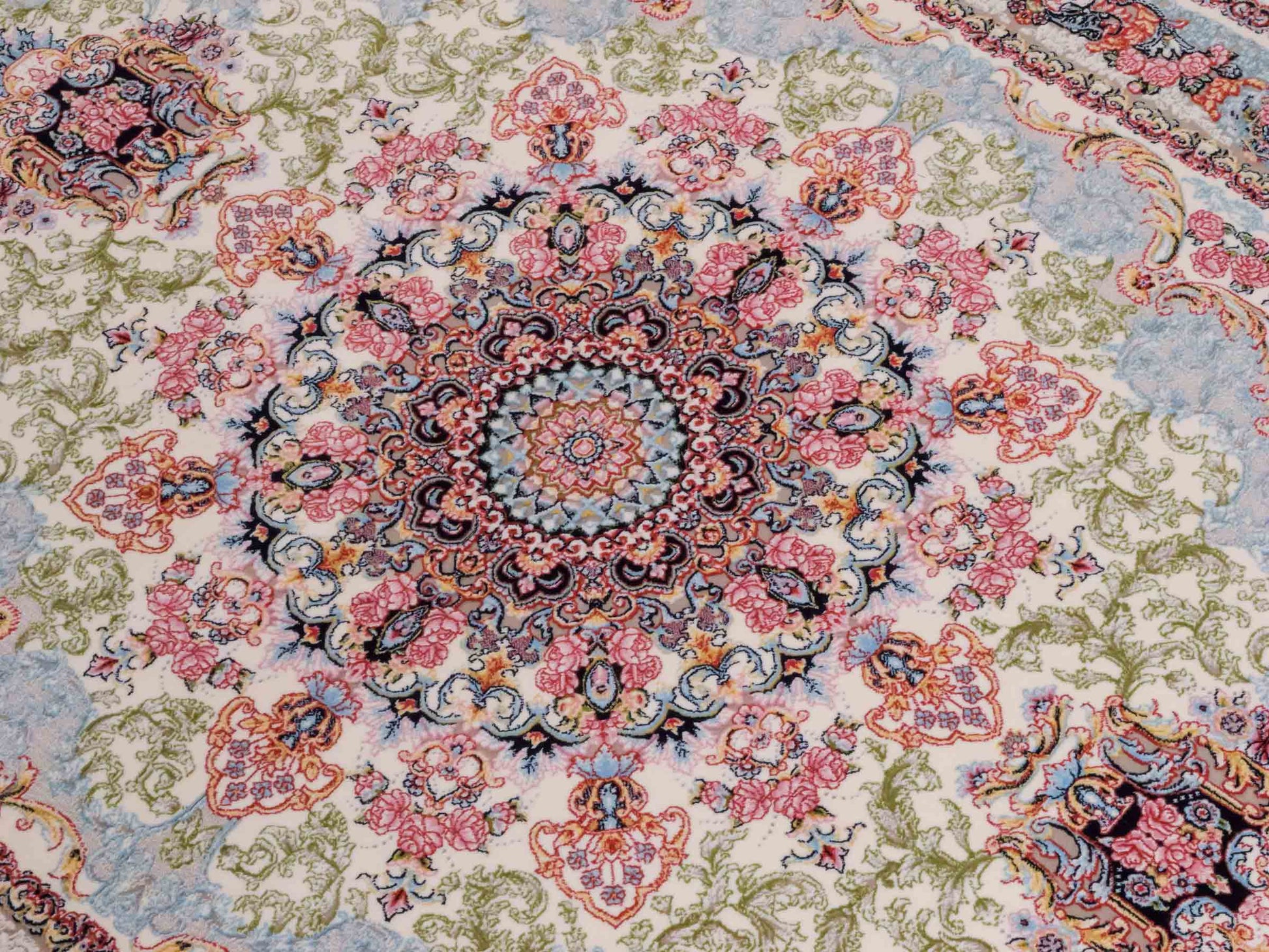 Persischer Läufer-Maschinenteppich von Khademi aus Acryl, creme, Täbriz-Medaillon-Design, Größe: 400 x 100 cm. Made in Iran. Teppichnummer: KB4-1836. Verkauf durch Jupiter Intl.