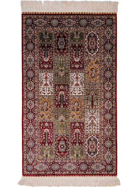 Sehr feiner, handgeknüpfter Khademi Orientteppich mit Ghom Design aus reiner Seide, rot, multicolor. 122x70 cm. Vertrieb durch Jupiter Intl.