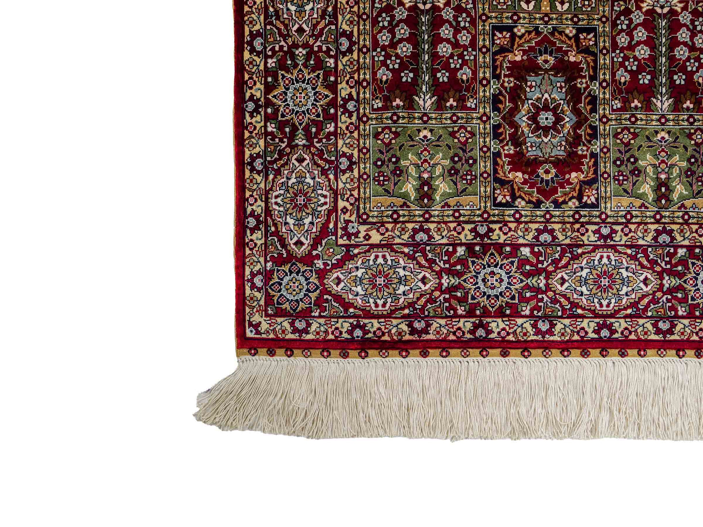 Sehr feiner, handgeknüpfter Khademi Orientteppich mit Ghom Design aus reiner Seide, rot, multicolor. 122x70 cm. Vertrieb durch Jupiter Intl.