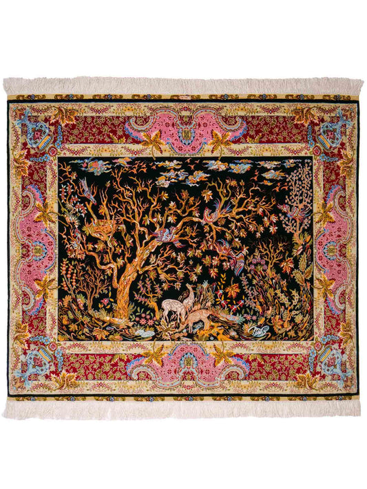 Sehr feiner, handgeknüpfter Khademi Ghom Orientteppich aus Seide, schwarz, rot, pink, blau. 124x110 cm. Vertrieb durch Jupiter Intl.