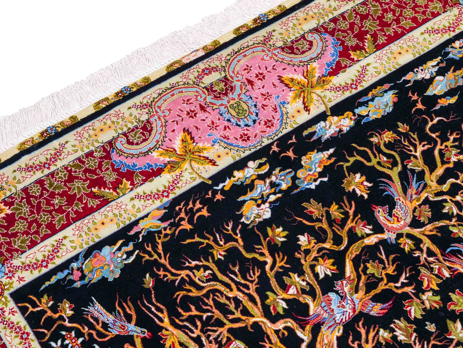 Sehr feiner, handgeknüpfter Khademi Ghom Orientteppich aus Seide, schwarz, rot, pink, blau. 124x110 cm. Vertrieb durch Jupiter Intl.