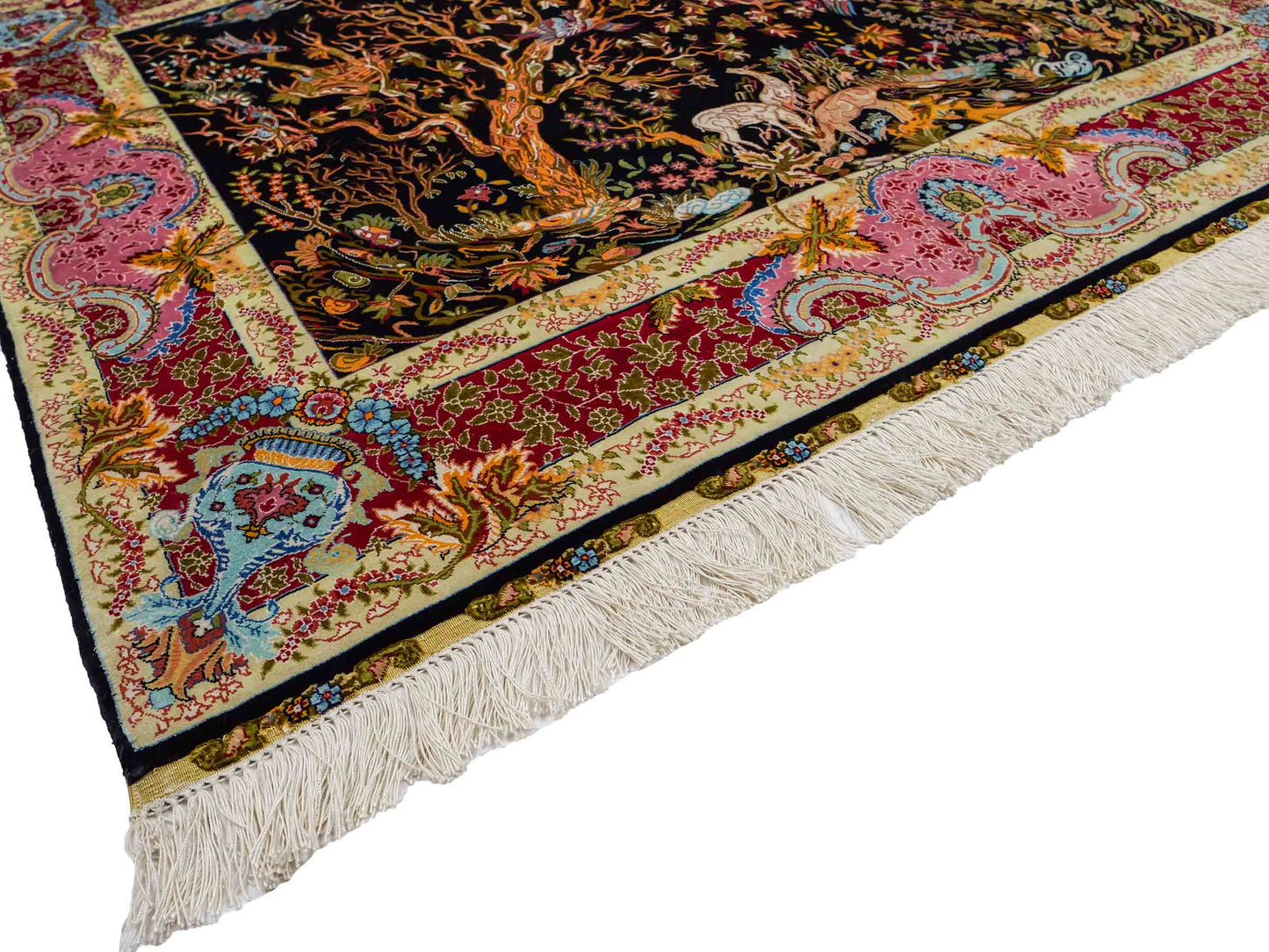Sehr feiner, handgeknüpfter Khademi Ghom Orientteppich aus Seide, schwarz, rot, pink, blau. 124x110 cm. Vertrieb durch Jupiter Intl.