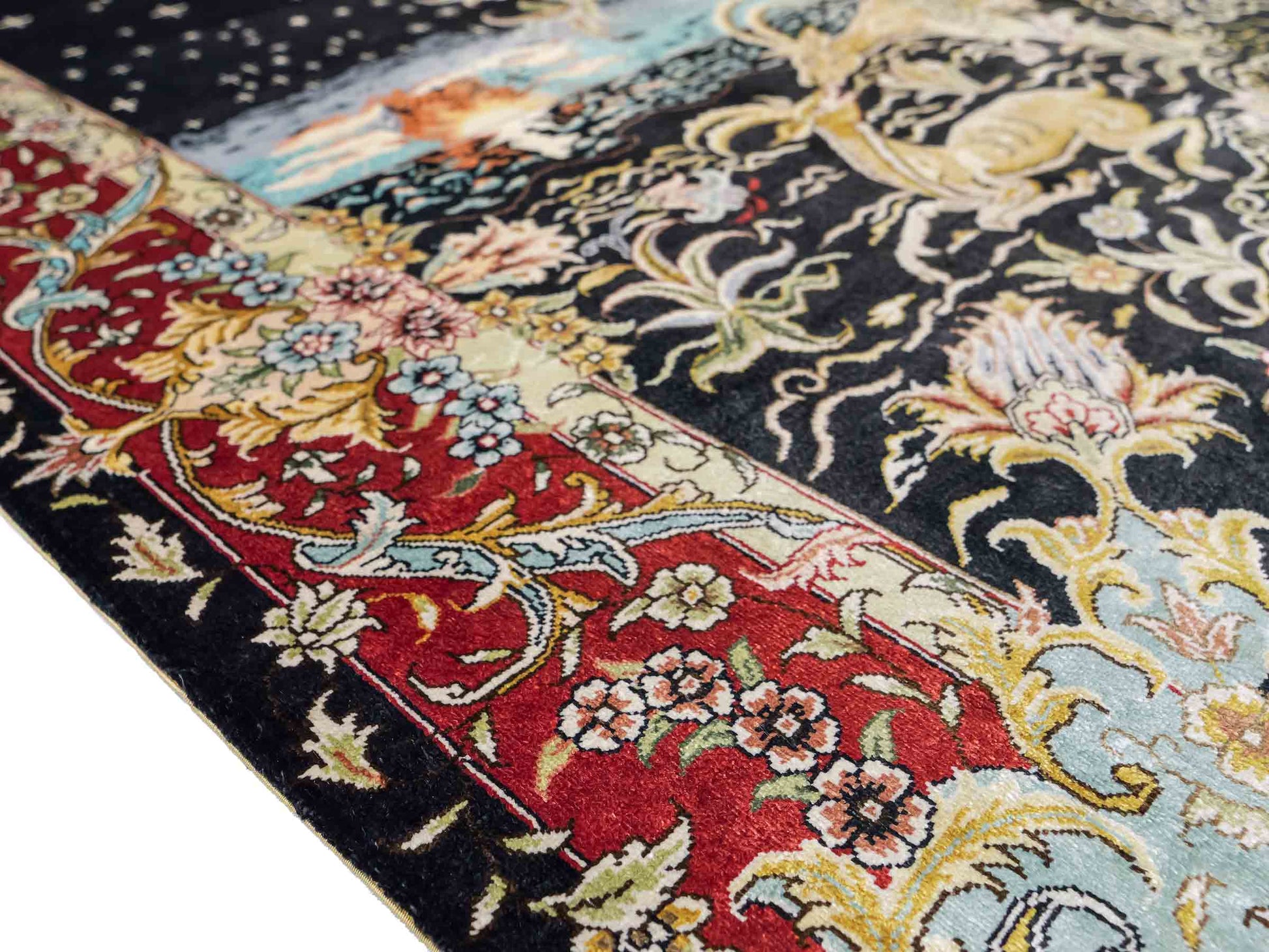 Sehr feiner, handgeknüpfter Khademi Orientteppich mit Ghom Design aus reiner Seide, schwarz, blau, rot, gold. 124x79 cm. Vertrieb durch Jupiter Intl.