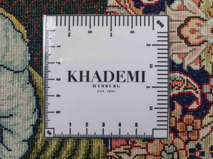 Sehr feiner, handgeknüpfter Khademi Ghom Orientteppich aus Seide, multicolor. 125x90 cm. Vertrieb durch Jupiter Intl.