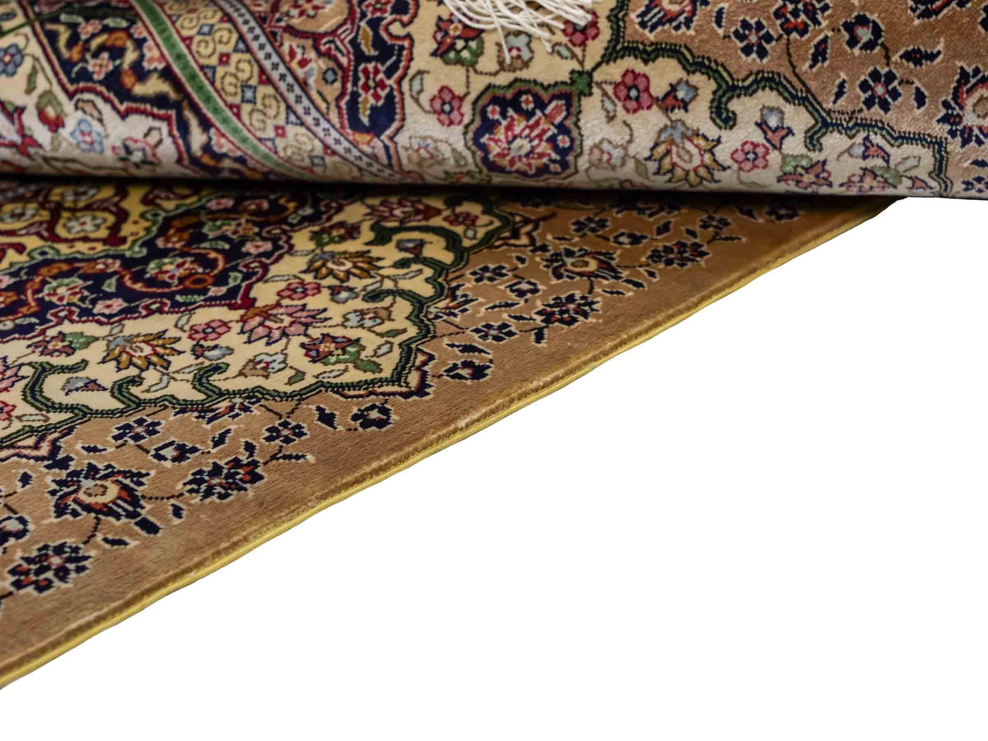 Sehr feiner, handgeknüpfter Khademi Ghom Orientteppich aus Seide, beige, braun, creme. 130x94 cm. Vertrieb durch Jupiter Intl.