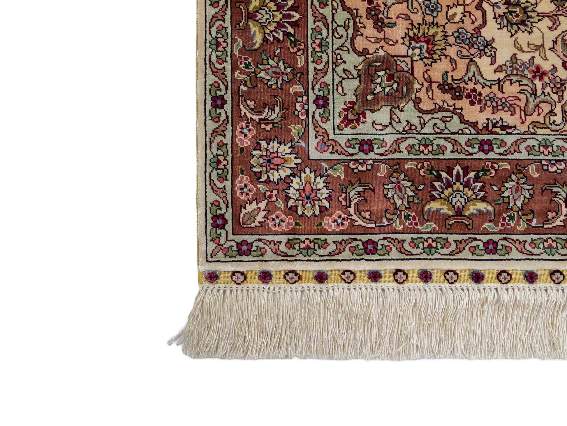 Sehr feiner, handgeknüpfter Khademi Läufer Orientteppich mit Ghom Design aus reiner Seide, creme, rosa. 140x71 cm. Vertrieb durch Jupiter Intl.