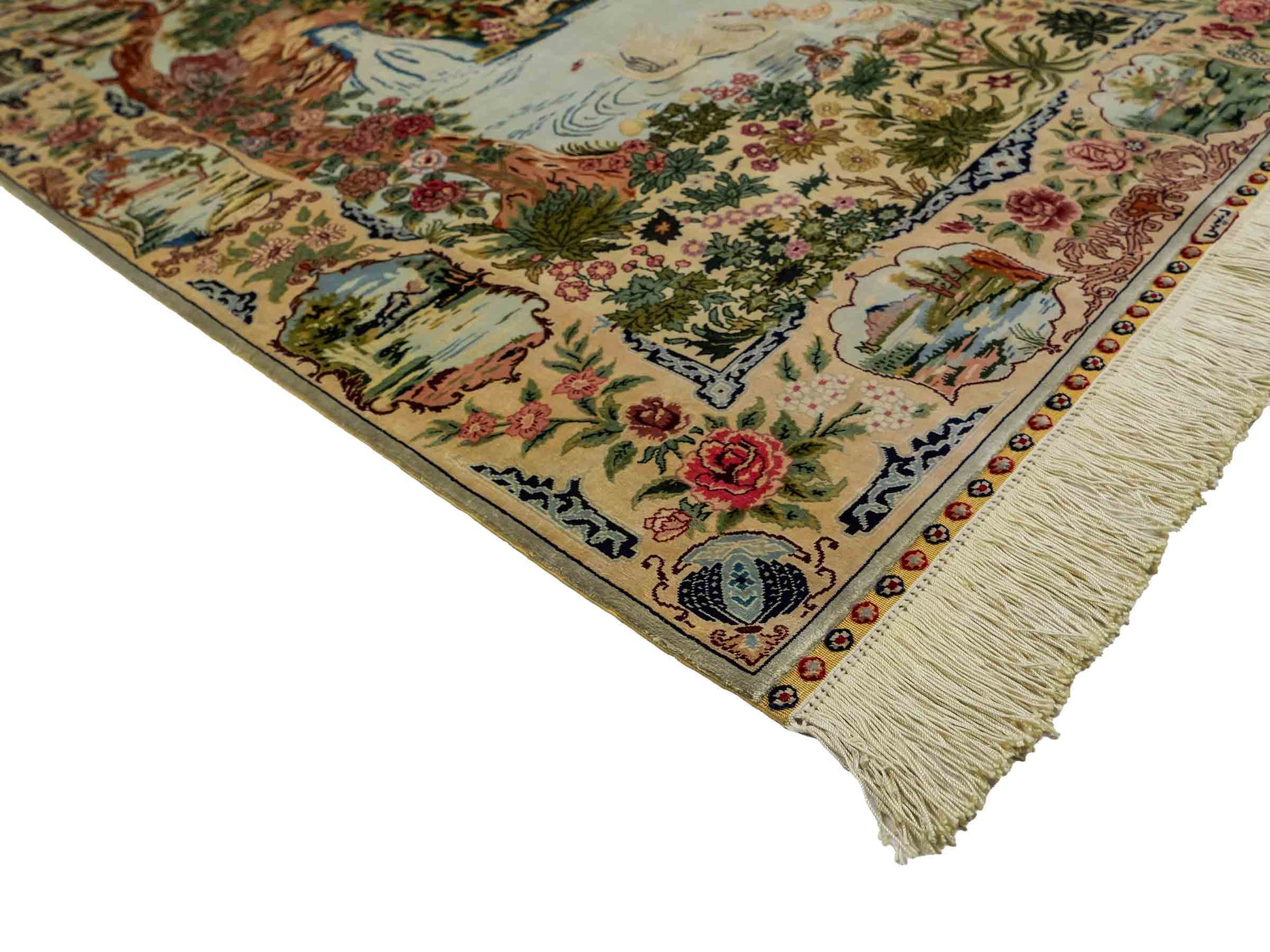Sehr feiner, handgeknüpfter Khademi Orientteppich mit Ghom Design aus reiner Seide, creme, weiß, grün, multicolor. 140x79 cm. Vertrieb durch Jupiter Intl.