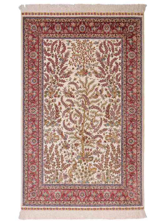 Sehr feiner, handgeknüpfter Khademi Orientteppich mit Ghom Design aus reiner Seide, creme, weiß, rosa. 140x94 cm. Vertrieb durch Jupiter Intl.