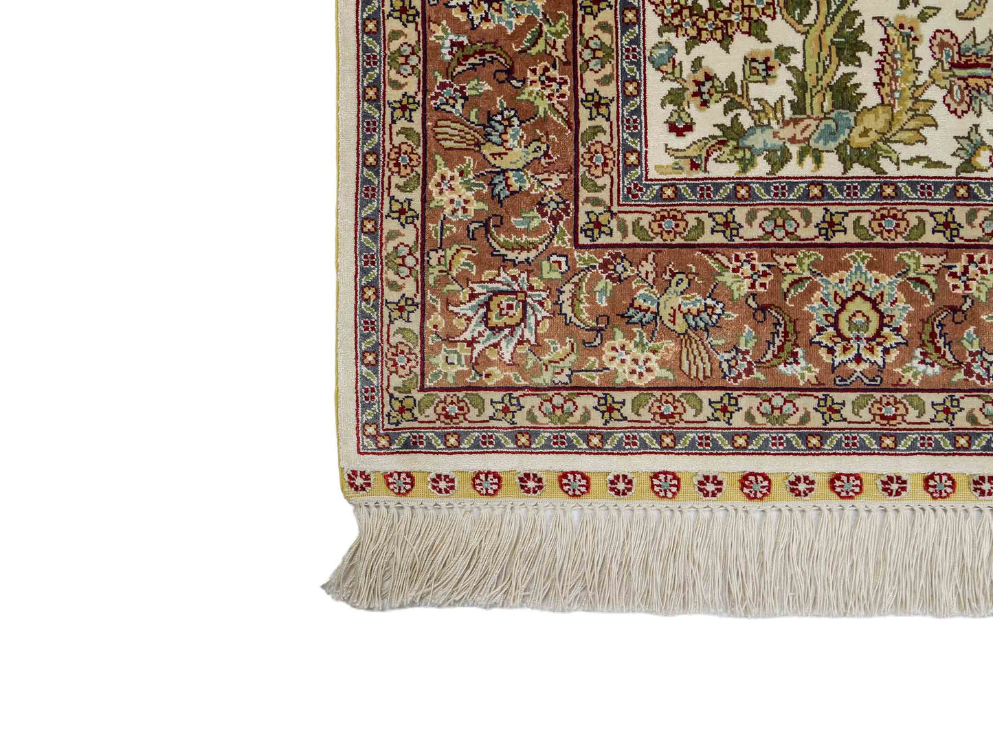 Sehr feiner, handgeknüpfter Khademi Orientteppich mit Ghom  Design aus reiner Seide, creme, weiß, rosa. 140x95 cm. Vertrieb durch Jupiter Intl.