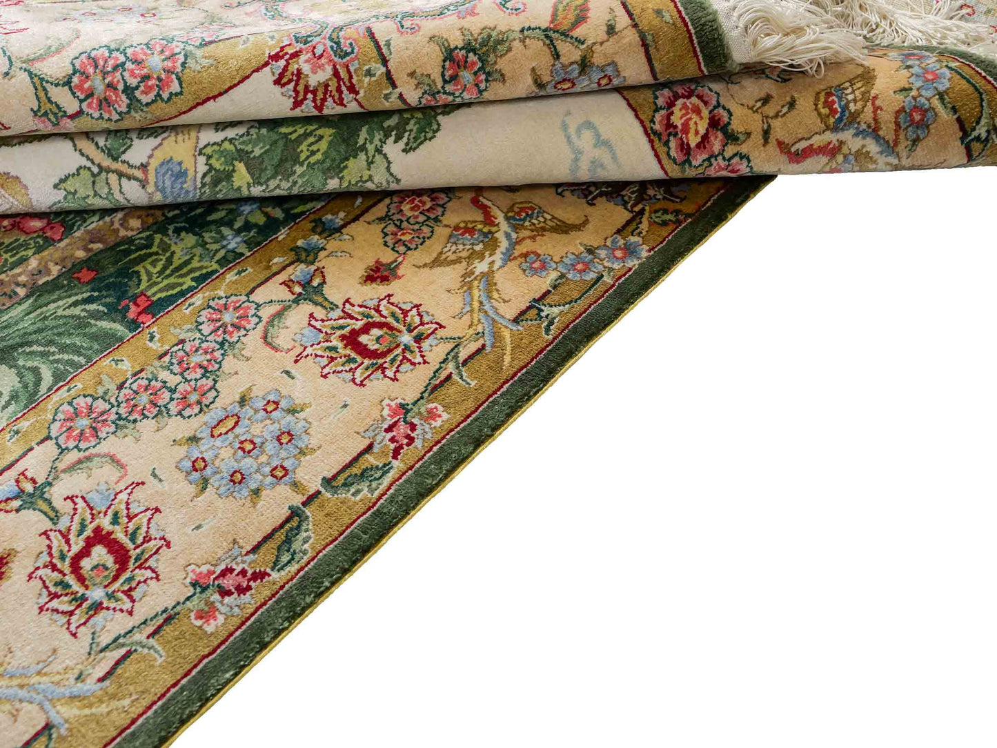 Sehr feiner, handgeknüpfter Khademi Ghom Orientteppich aus Seide, grün. 140x95 cm. Vertrieb durch Jupiter Intl.