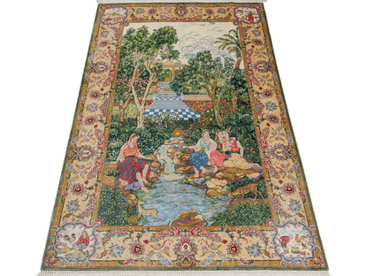 Sehr feiner, handgeknüpfter Khademi Ghom Orientteppich aus Seide, grün. 140x95 cm. Vertrieb durch Jupiter Intl.