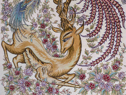 Sehr feiner, handgeknüpfter Khademi Orientteppich mit Ghom Design aus reiner Seide, creme, weiß, braun. 143x94 cm. Vertrieb durch Jupiter Intl.