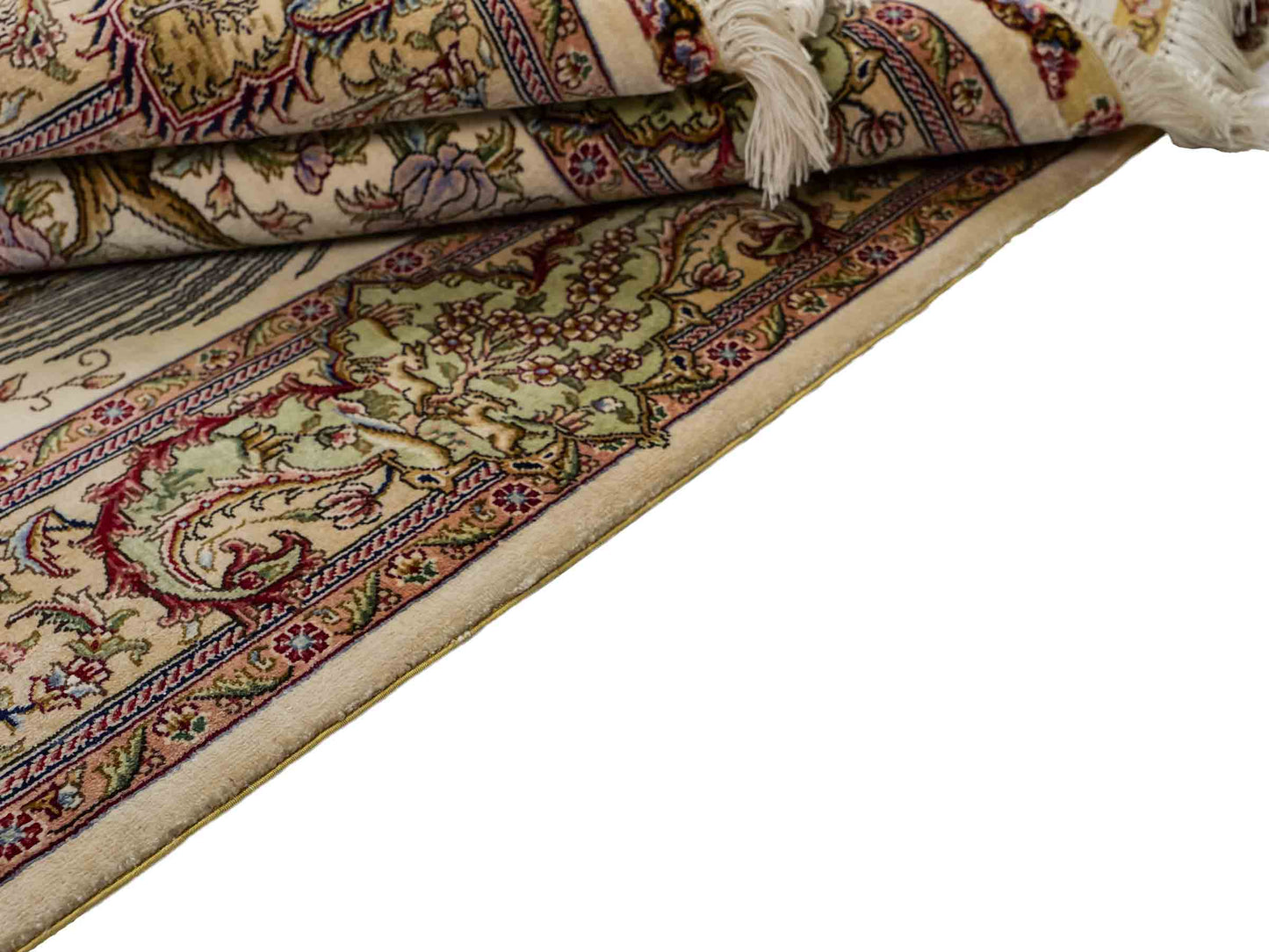 Sehr feiner, handgeknüpfter Khademi Orientteppich mit Ghom Design aus reiner Seide, creme, weiß, braun. 143x94 cm. Vertrieb durch Jupiter Intl.